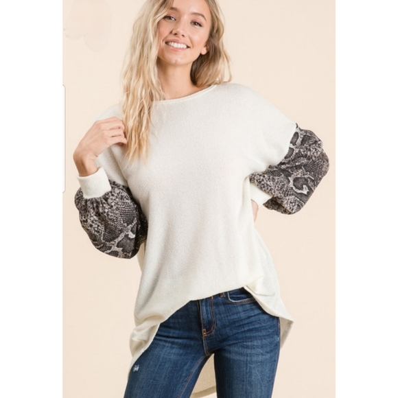 NWT Snakeskin Print Puff Sleeve Solid Cream Tunic - Picture 4 of 5